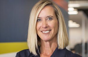 A portrait of Outset Medical Chair and CEO Leslie Trigg